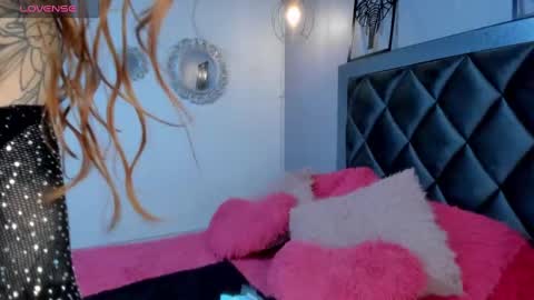 sophi online show from December 2024 02:02:01 PM