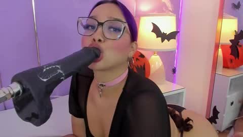 Sophy online show from October 2025 11:54:02 AM