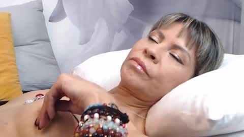 Snapshot of sophysomers chatting on January 2025 09:11:02 PM Sophy online show from January 2025 09:11:02 PM