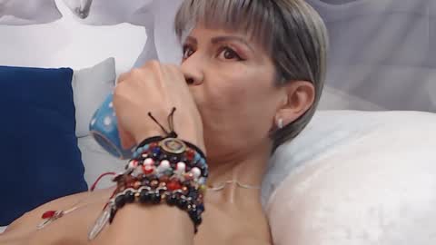 Snapshot of sophysomers chatting on February 2025 02:58:02 PM Sophy online show from February 2025 02:58:02 PM