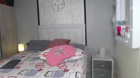 Sofia  online show from December 2024 01:39:02 AM