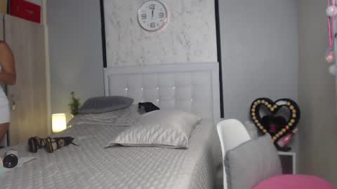 Sofia  online show from March 2025 06:10:02 AM