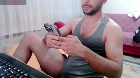 luis online show from October 2025 10:44:02 PM