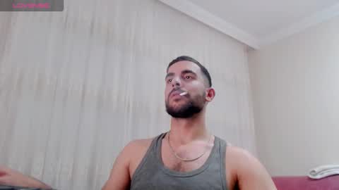 luis online show from December 2025 09:54:02 PM