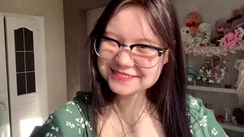 lily online show from October 2025 05:54:02 AM