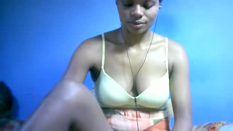 sourayaa online show from April 2026 06:42:01 PM