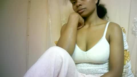 sourayaa online show from May 2026 10:49:01 PM