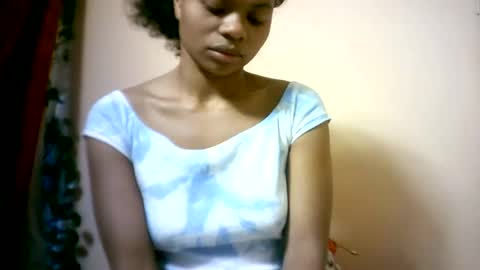 Snapshot of sourayaa chatting on June 2026 04:31:01 AM sourayaa online show from June 2026 04:31:01 AM