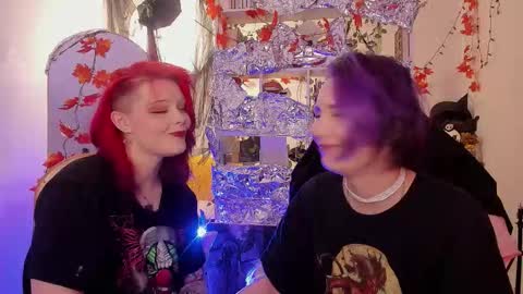 Snapshot of sova_energy chatting on December 2025 01:31:02 PM Leah online show from December 2025 01:31:02 PM