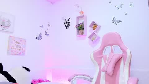 Snapshot of soy_alice chatting on September 2025 03:17:02 AM Alicia PVT OPEN online show from September 2025 03:17:02 AM