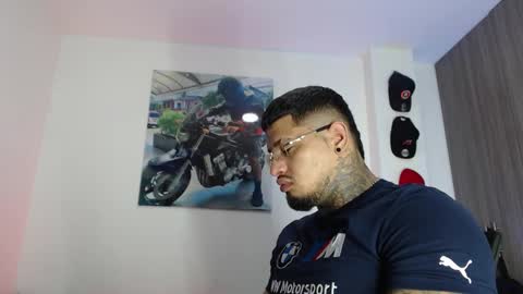 Snapshot of soy_apolo chatting on September 2025 05:03:01 PM soy_apolo online show from September 2025 05:03:01 PM