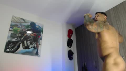 Snapshot of soy_apolo chatting on November 2025 06:08:02 PM soy_apolo online show from November 2025 06:08:02 PM