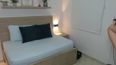 Snapshot of soy_mariana_ chatting on January 2025 05:15:02 AM M A R I A N A online show from January 2025 05:15:02 AM