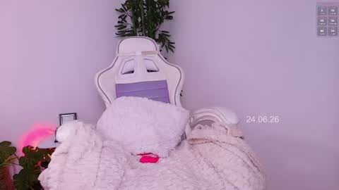 M A R I A N A online show from June 2026 02:11:01 AM