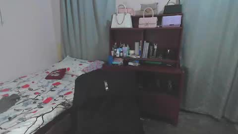 Miauhg online show from February 2025 02:06:02 AM