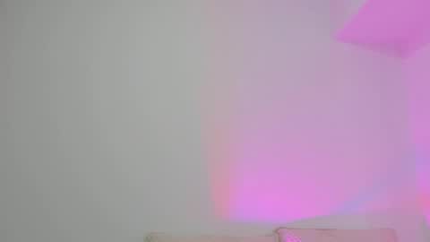 Instagram Soyamandaa  1 online show from November 2025 07:05:01 PM