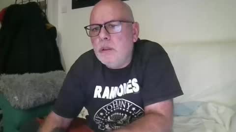 soycule2005 online show from April 2026 09:10:02 PM