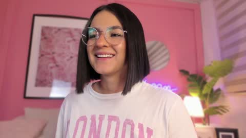 Snapshot of soysaraa_ chatting on January 2025 11:13:02 AM Aleja online show from January 2025 11:13:02 AM