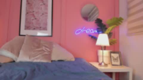 Snapshot of soysaraa_ chatting on February 2025 10:48:02 AM Aleja online show from February 2025 10:48:02 AM