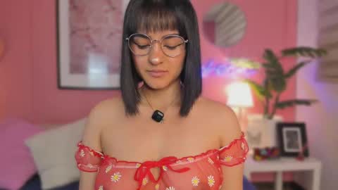 Snapshot of soysaraa_ chatting on November 2025 05:39:02 AM Aleja online show from November 2025 05:39:02 AM