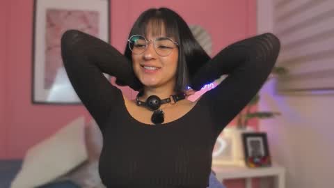 Snapshot of soysaraa_ chatting on December 2025 05:56:01 AM Aleja online show from December 2025 05:56:01 AM