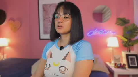 Aleja online show from April 2026 05:01:02 AM