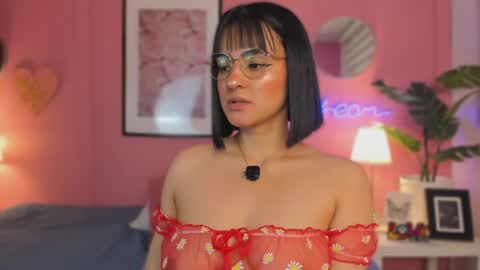 Aleja online show from May 2026 05:03:01 AM