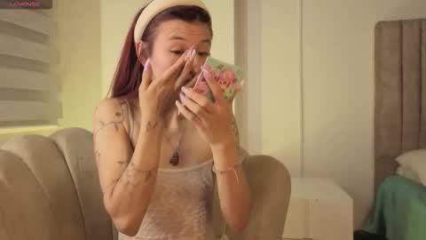      online show from November 2025 04:36:01 AM