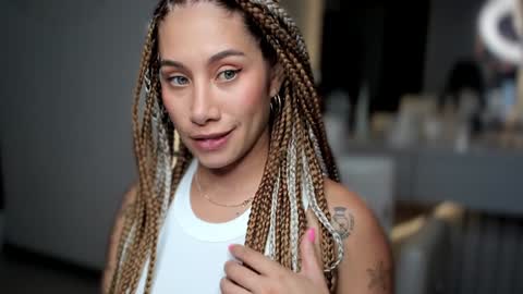 Snapshot of soytulu_ chatting on January 2025 02:50:02 AM brisa s online show from January 2025 02:50:02 AM