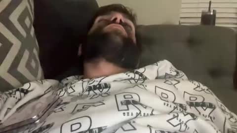 Snapshot of spacecase843 chatting on December 2024 05:42:01 AM TrndSettrz online show from December 2024 05:42:01 AM