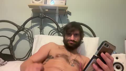 Snapshot of spacecase843 chatting on January 2025 05:58:01 AM TrndSettrz online show from January 2025 05:58:01 AM