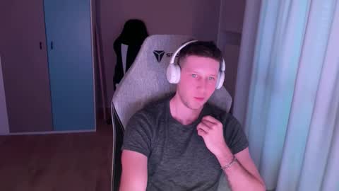 Snapshot of spaduzz chatting on March 2026 04:00:01 PM spaduzz online show from March 2026 04:00:01 PM