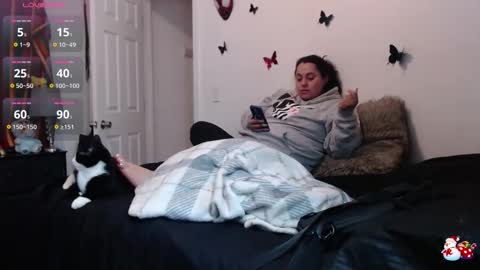 Snapshot of spanishcouple4255 chatting on December 2025 10:37:02 PM spanishcouple4255 online show from December 2025 10:37:02 PM