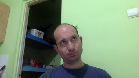Snaiky online show from May 2026 09:44:02 PM