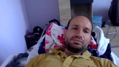 Snaiky online show from May 2026 09:15:02 AM