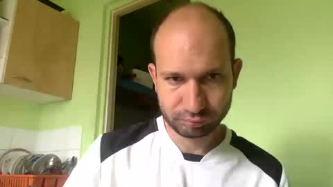 Snapshot of sparei7 chatting on July 2026 10:07:01 AM Snaiky online show from July 2026 10:07:01 AM