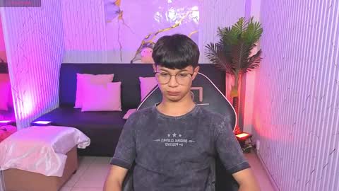 spark_tay online show from April 2026 03:04:02 AM