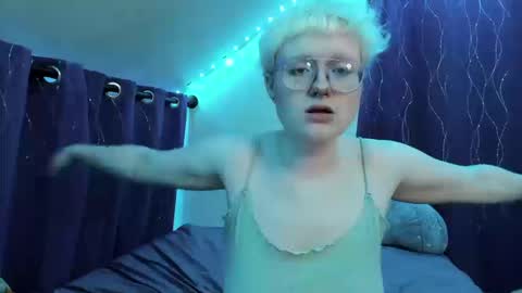 Atticus Pendragon online show from September 2025 05:11:02 AM