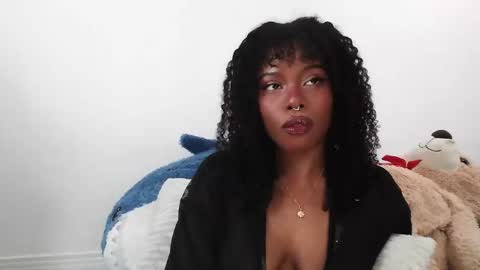 Soleil online show from September 2025 07:26:02 PM