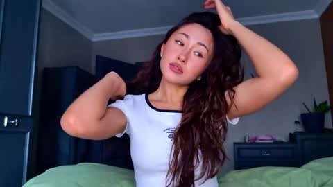 Nicole online show from May 2026 07:15:02 AM