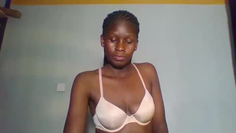 spiceup01 online show from October 2025 07:18:01 PM