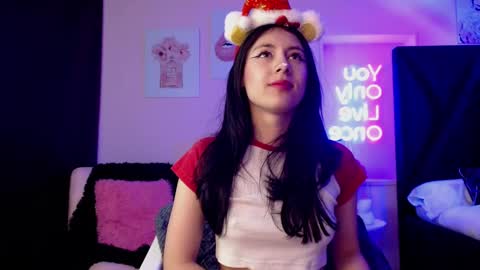 Snapshot of spicy__scarlett chatting on December 2025 01:05:01 PM scarlett online show from December 2025 01:05:01 PM