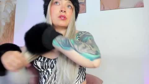 Snapshot of spicyvainilla chatting on May 2026 02:08:01 AM Valeria online show from May 2026 02:08:01 AM