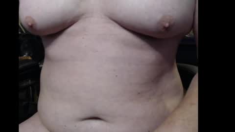 Snapshot of spider19752020 chatting on June 2026 05:13:02 PM bri and mags fun room online show from June 2026 05:13:02 PM