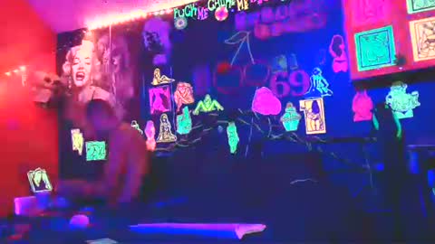Daddy  His Splash Queen online show from July 2026 11:58:01 AM
