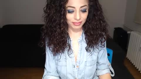 Doll online show from December 2024 09:09:01 PM