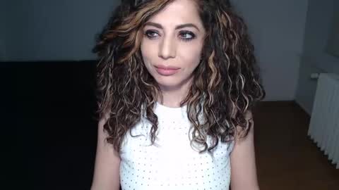 Doll online show from February 2025 07:30:02 PM