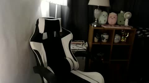 CALL ME RAINE online show from January 2025 05:51:02 PM