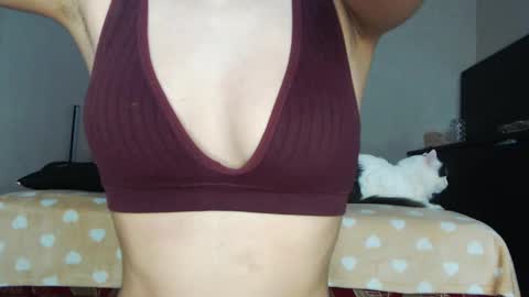 Snapshot of sports_woman5 chatting on January 2025 04:33:01 PM Tips are the best compliment to a woman online show from January 2025 04:33:01 PM