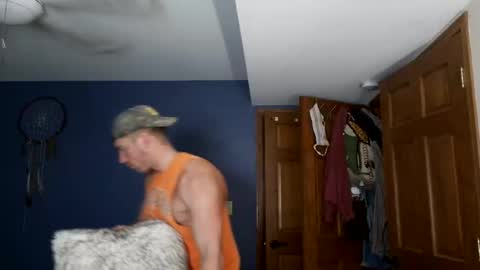 Snapshot of spun_redneck chatting on February 2026 12:10:01 PM Spun Redneck online show from February 2026 12:10:01 PM